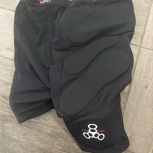 Triple Eight Black Padded Protective Shorts Men’s Large